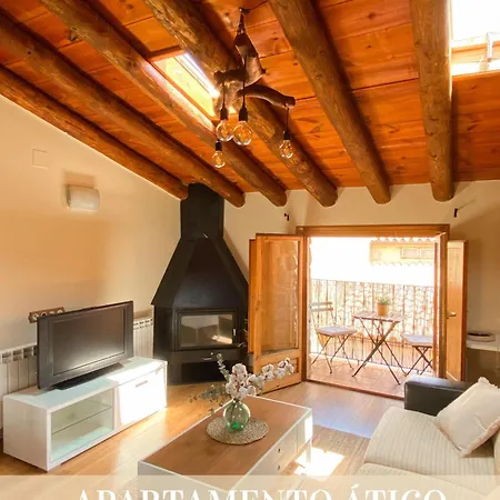 Apolonia, Apartamento