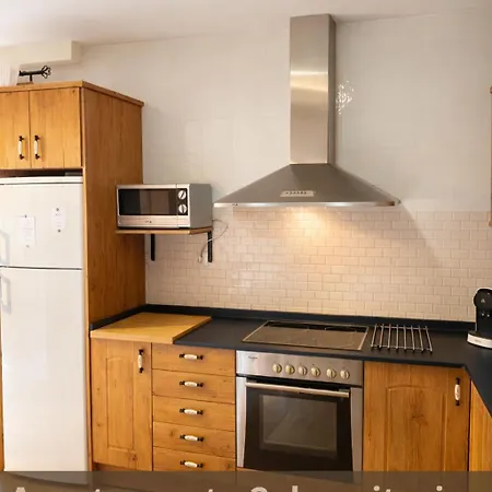 Apolonia, * La Fresneda